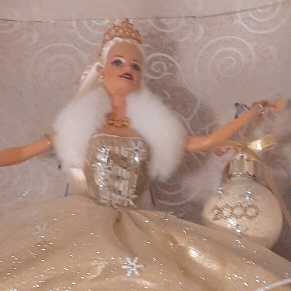 2000 Celebration Barbie - Special Edition Vintage NRFB - Picture 4 of 12